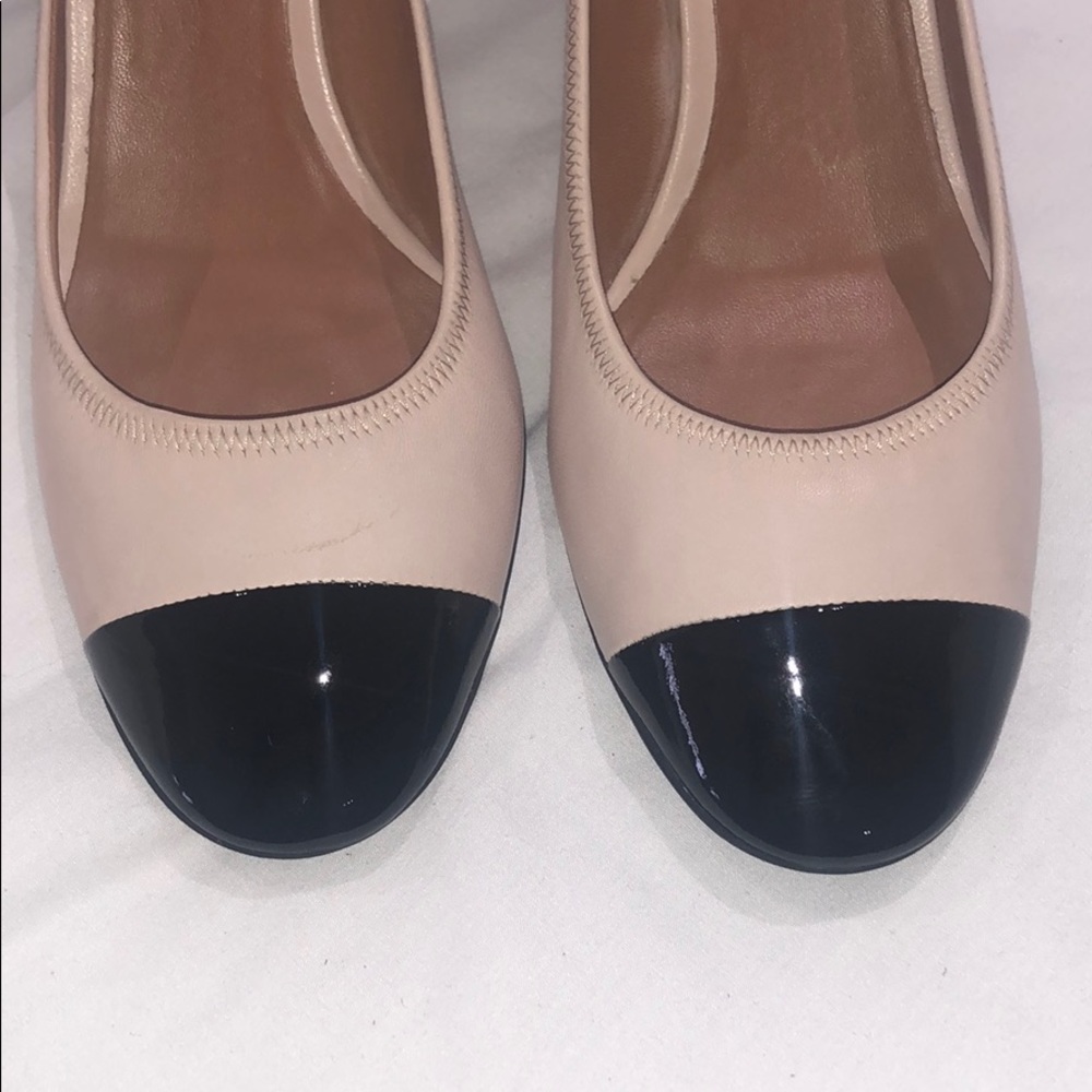 Prada Beige Leather Cap Toe Pumps Black Patent Toe EU 40 Vintage